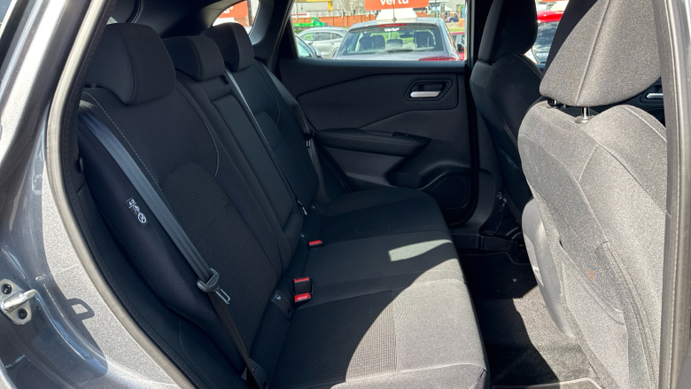 Nissan Qashqai 1.3 DiG-T MH 158 Acenta Premium 5dr Xtronic Petrol Hatchback